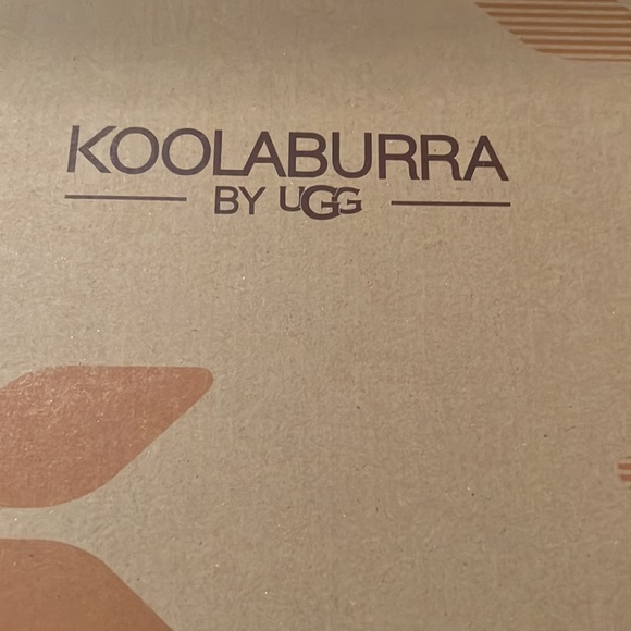 KOOLABURRA BY UGG boots size 12, new in box, Chestnut color - Picture 5 of 5